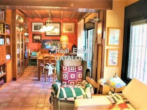 Chalet en Canyelles-La Montgoda