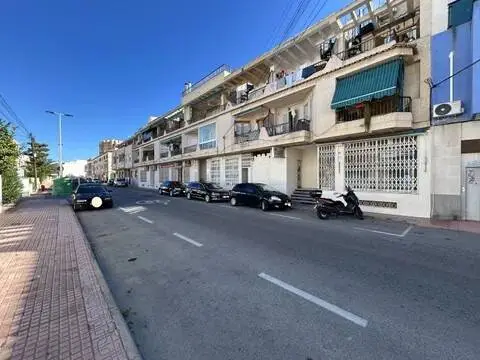 Local comercial en Avenida de Diego Ramírez Pastor
