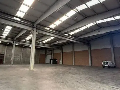 Nave industrial en La Bisbal d'Empordà