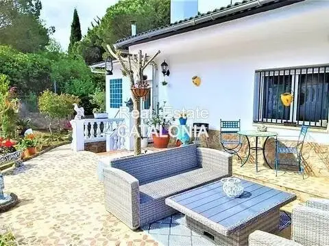 Chalet en calle Camino de Montbarbat Nn