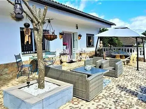 Chalet en calle Camino de Montbarbat Nn