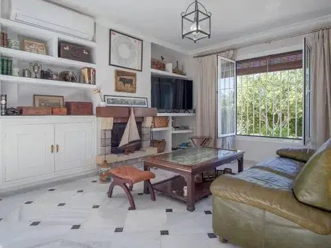 Casa – Sanlúcar de Barrameda, Capuchinos, La Jara