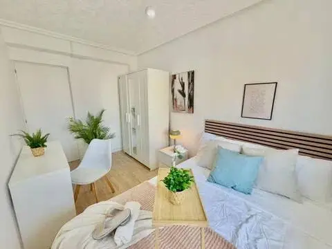 Habitación en Avenida de Novelda