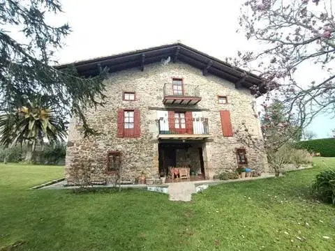 Chalet en Ea