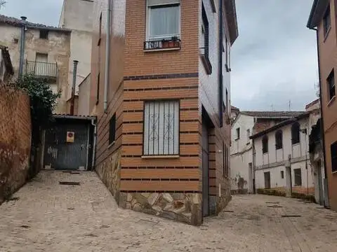 Chalet en Villamediana de Iregua