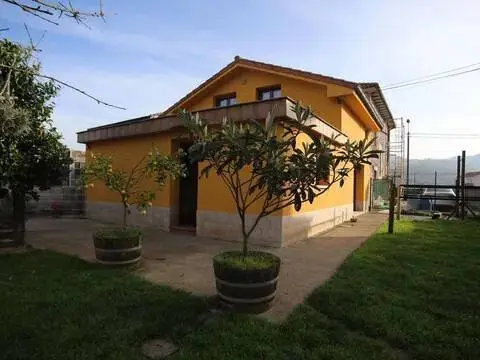 Chalet en Santa María de Cayón