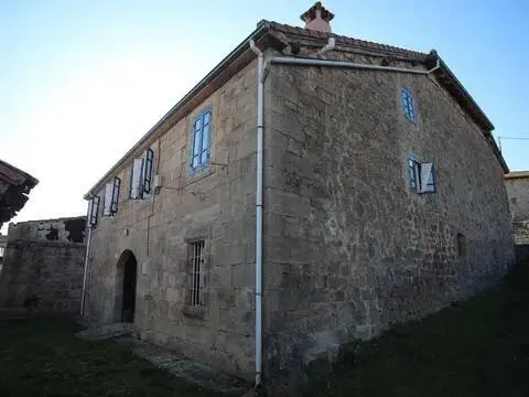 Casa rústica en Arroyal de los Carabeos