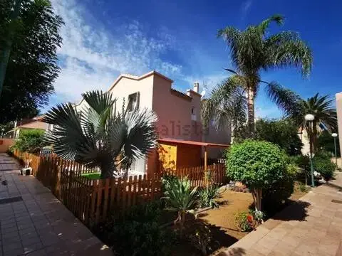 Casa adosada en Avenida Touroperador Air Marin