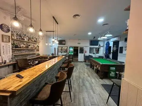 Local comercial en Parque de la Paloma
