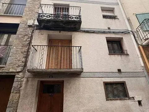 Casa adosada en La Pobla de Segur