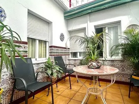 Chalet en calle de la Virgen de las Viñas