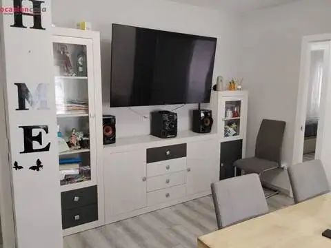 Piso en Santa Rosa-Valdeolleros