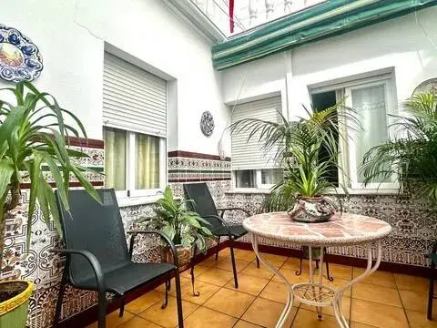 Chalet en calle de la Virgen de las Viñas