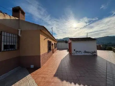 Chalet en Blanca