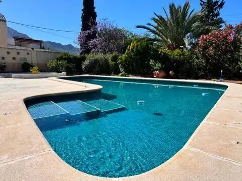 Chalet en Blanca