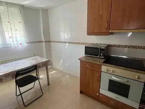 Piso en La Almunia de Doña Godina