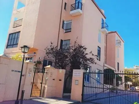 Piso en Nueva Andalucía-Centro