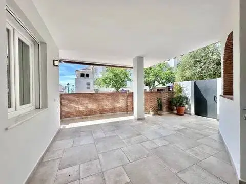 Piso en Avenida de Juan Luis Peralta