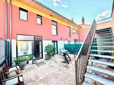 Casa adosada en Enériz - Eneritz