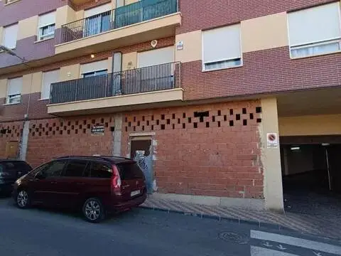 Local comercial en Los Ramos