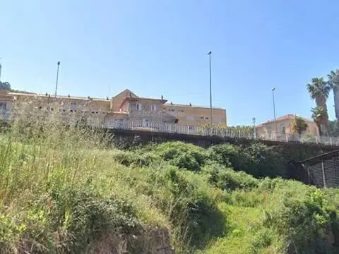 Terreno en calle Arnela