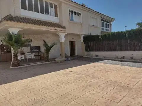 Casa en Núcleo Urbano