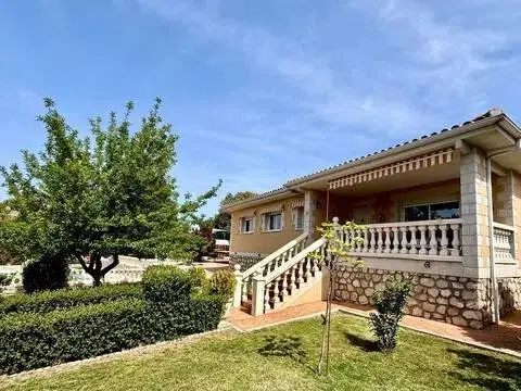 Chalet en Fuentenovilla