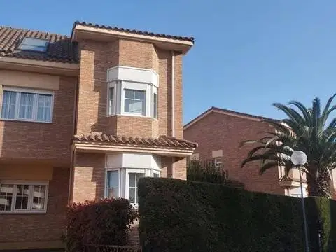 Chalet en Avenida de Madrid