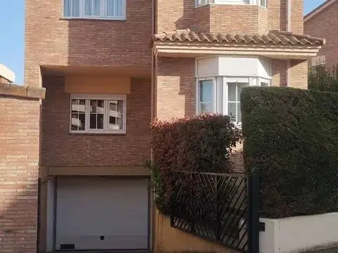 Chalet en Avenida de Madrid