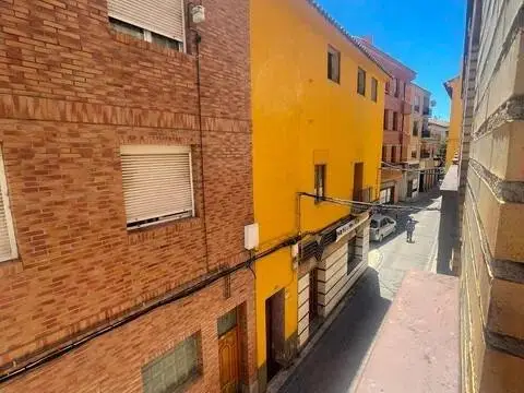 Piso en La Almunia de Doña Godina