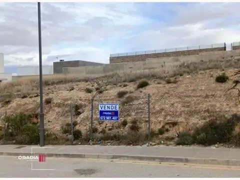 Terreno en calle Río Cubillas