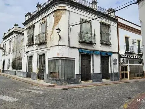 Chalet en Lora del Río