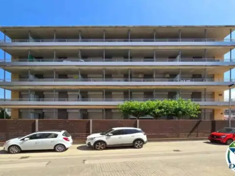 Piso en Carrer de Joanot Martorell in Salatà (Roses) · Roses