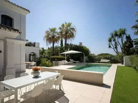 Chalet en Cabopino-Reserva de Marbella
