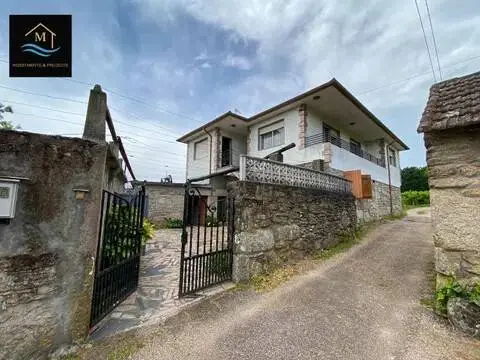 Chalet en Ponteareas