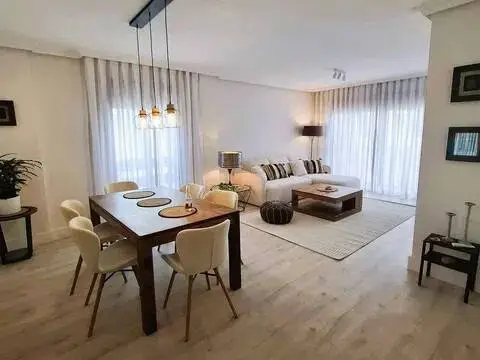 Piso en Los Naranjos-Las Brisas