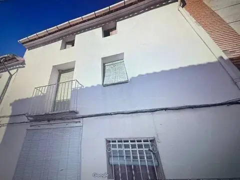 Casa adosada en calle de Alicante