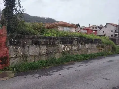 Terreno en calle Arnela
