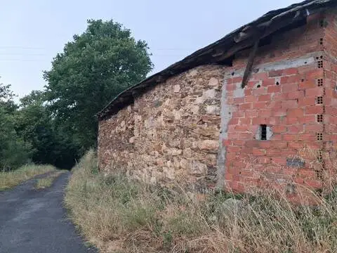 Casa rústica en calle Ourigo - Pq Broza, 10