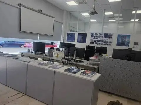 Local comercial en calle de Ayala