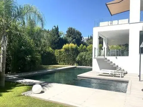 Chalet en El Paraíso-Atalaya-Benamara