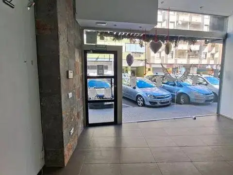 Local comercial en calle del Plus Ultra