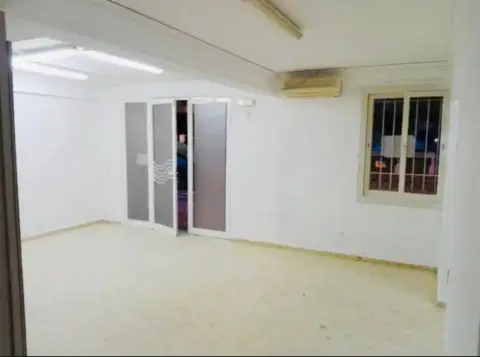 Local comercial en Oliva