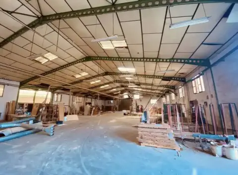 Nave industrial en Pego
