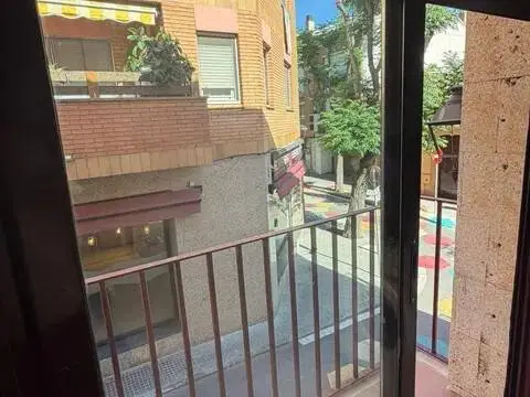 Piso – Begues, Raval d'en Martí, Baix Llobregat