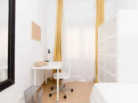 Habitación en calle de Maudes