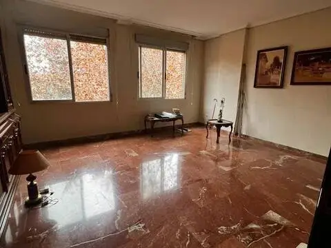 Piso en Avenida de la Cruz de Juárez