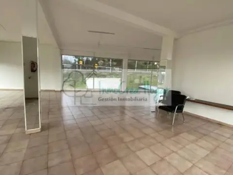 Local comercial en Tui