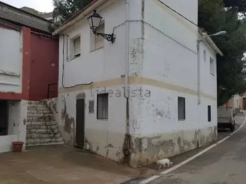 Chalet en Avenida Hermanos Saez Merino