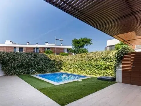 Chalet en calle calle del Poble Amazic, 95